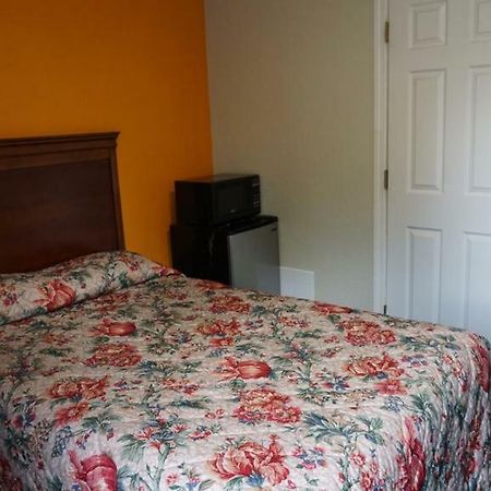 Red Lion Motel Southampton Екстериор снимка