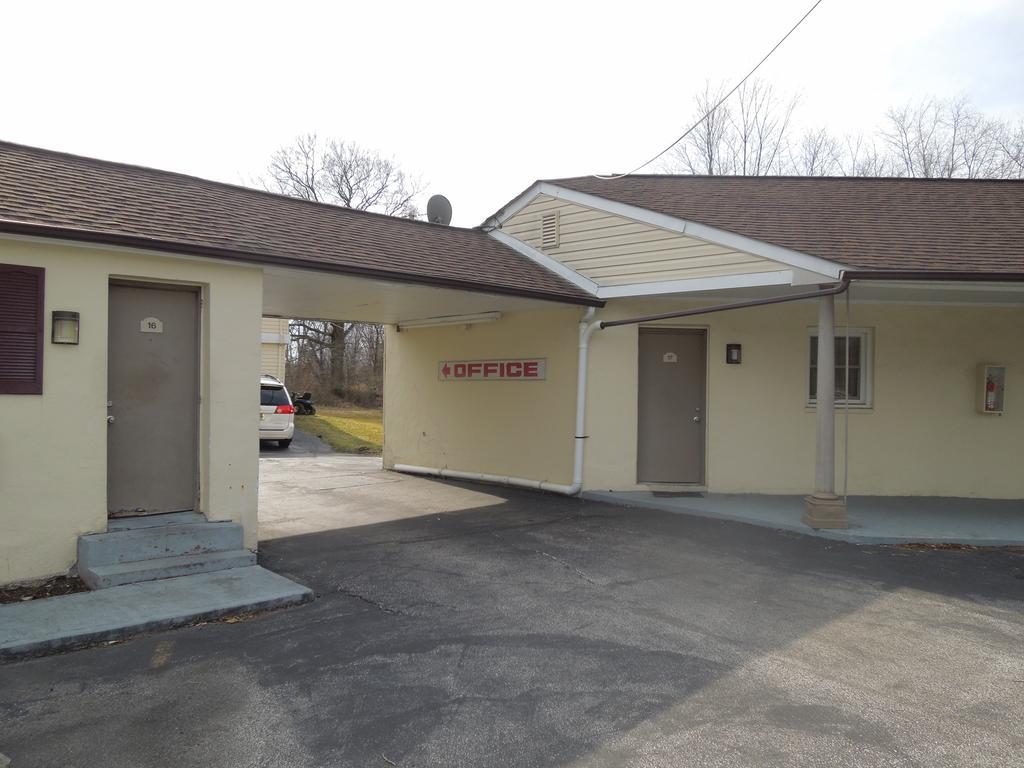 Red Lion Motel Southampton Екстериор снимка